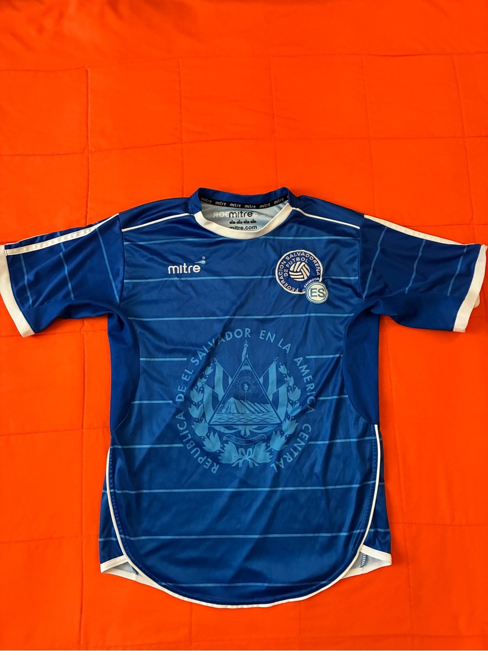 El Salvador Jersey Mens Small World Cup 2010 Qualifiers Home Soccer Football